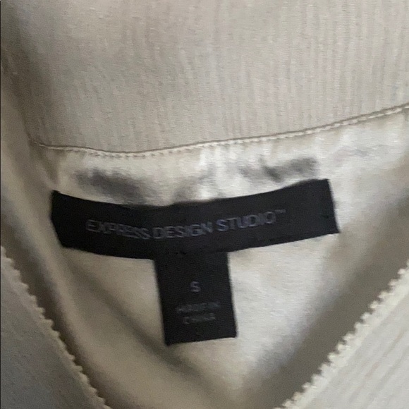 Top - Picture 4 of 6